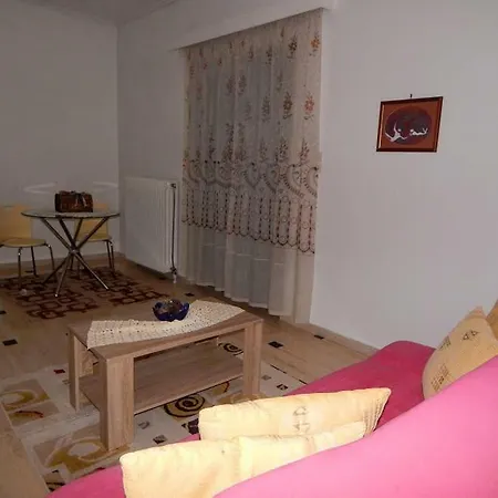 Cozy For 2-5 People-center * Tripoli