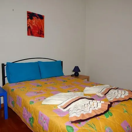 Cozy For 2-5 People-center Apartmán