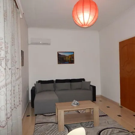 Apartmán Cozy For 2-5 People-center